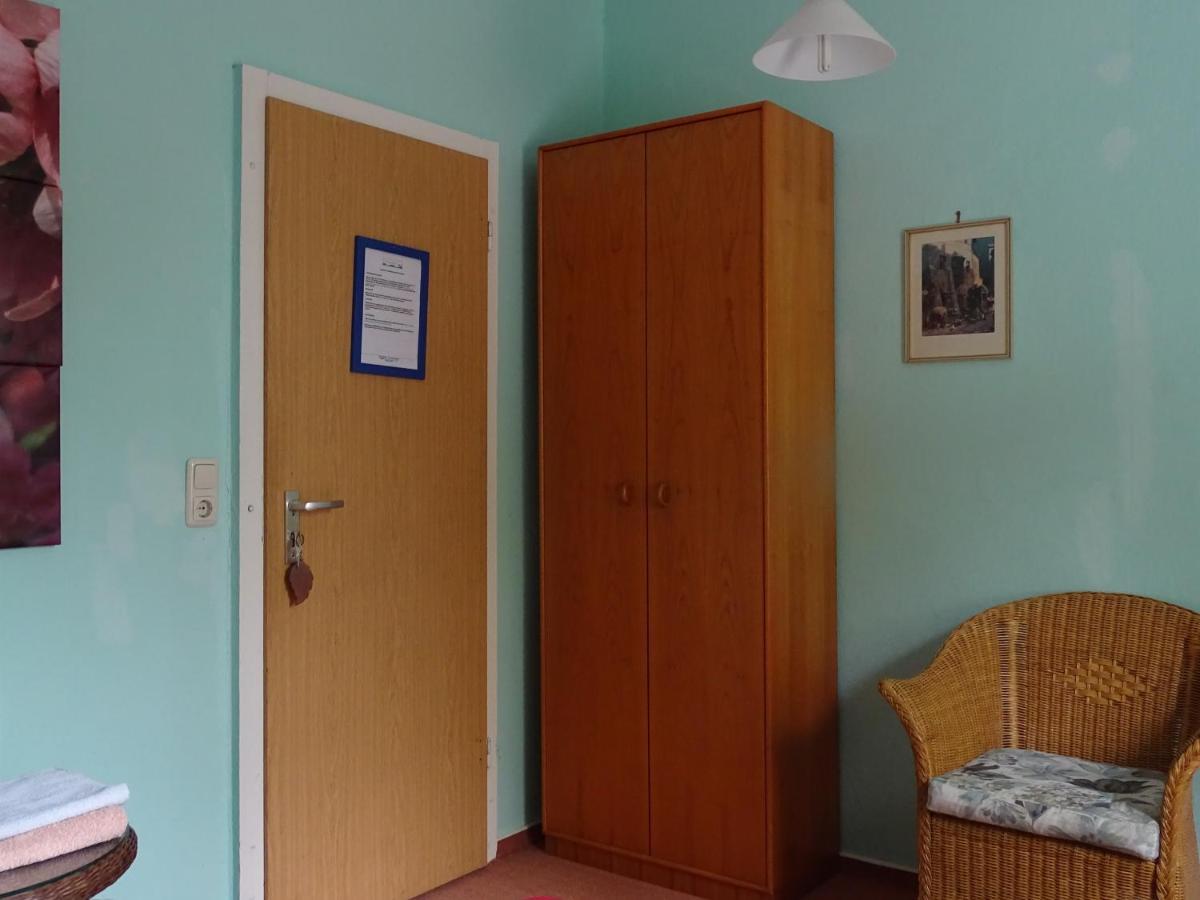 Отель Gasthof Blaues Haus Bastorf Номер фото